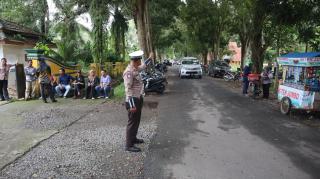Personel Polres Langkat Amankan Penghitungan dan Rekapitulasi Suara di Gedung Pegnasos